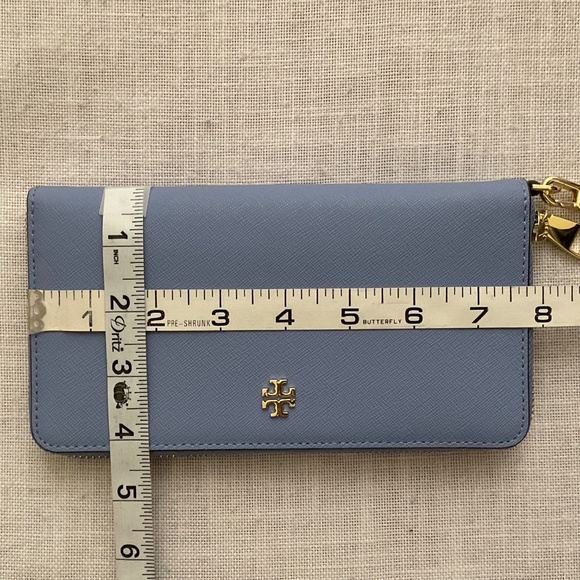 Tory Burch Robinson Leather Continental Wallet Wristlet Passport Organizer NWOT - Picture 3 of 16